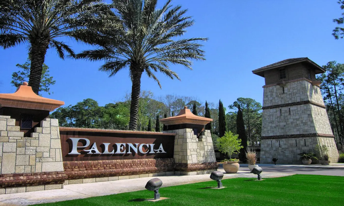 Palencia entrance sign